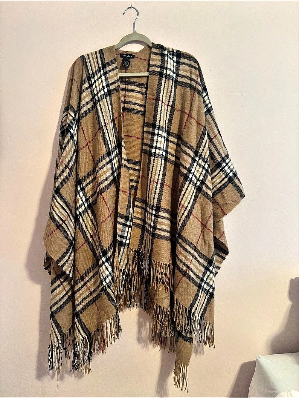FRAAS Plaid Woven Acrylic Ruana in Brown & Black